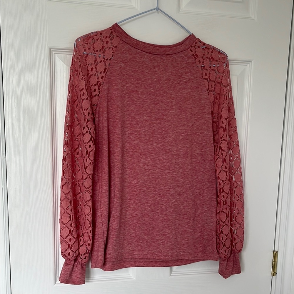 Elegant Pink Lace Sleeve Top